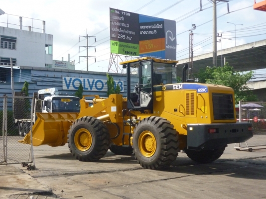 ขายรถตักล้อยาง ยี่ห้อ SEM (เซม) รุ่น 659C(ขนาดใหญ่)  รถใหม่ราคามือ 2 ผลิตโดยแคทเทอร์พิลลาร์ 100\%