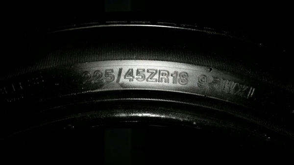 225 45 18 ดอกหนาๆปี14