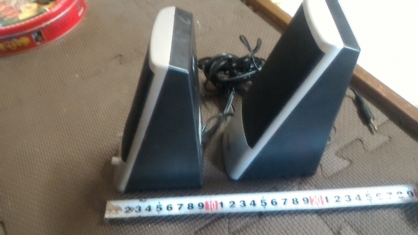 ลำโพงตั้งโต็ะ ยี่ห้อยี่ห้อดังของ USA   BUFFALO มีชุดขยายเสียงให้ดังขึ้น ใชัไฟ 100 V.