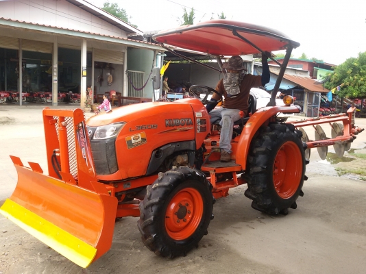 หาชื้อรถไถคูโบต้า L3608 เชิณมาหาเราครับ มีไบมีดตราช้าง1อันสวยๆเดิมๆ ผาน6ตราช้าง1อันพร้อมไช้ ขายใน ราคา295000บาท รถอยู่วังบัว คลองขลุง กำแพงเพชร สนใจสอบุถามได้ที่081 3655997 อำพร พาเจริญ ราคาต่อรองได้อีกนะครับ หาชื้อรถไถคูโบต้า L3608 เชิณมาหาเราครับ มีไบมีดตราช้าง1อันสวยๆเดิมๆ ผาน6ตราช้าง1อันพร้อมไช้ ขายใน ราคา295000บาท รถอยู่วังบัว คลองขลุง กำแพงเพชร สนใจสอบุถามได้ที่081 3655997 อำพร พาเจริญ ราคาต่อรองได้อีกนะครับ