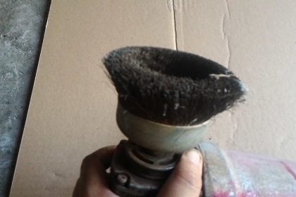 เครื่องเจียร HITACHI แบบมือจับขนาด 5 นิ้ว จากญี่ปุ่น ใส่แปรงลวดขัดติดมาด้วย ถอดเปลี่ยนใช้งานได้หลายอย่าง