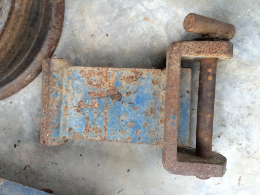 เฉียงผานไถ Ford ขาย 1,000 บาท