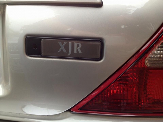 ขายรถ Jaguar XJR V8 ปี 2000 เครื่องยนต์ 4000cc เกียร์ออโต้ Superchard ออกห้าง จากัวส์ มีแค่ 4 คันในไทย สีเดิม วิ่ง 110,000 กม. ขาย 1,150,000 บาท สนใจโทรสอบถามรายละเอียดเพิ่มเติมได้ที่ 081-831-8183 ขายรถ Jaguar XJR V8 ปี 2000 เครื่องยนต์ 4000cc เกียร์ออโต้ Superchard ออกห้าง จากัวส์ มีแค่ 4 คันในไทย สีเดิม วิ่ง 110,000 กม. ขาย 1,150,000 บาท สนใจโทรสอบถามรายละเอียดเพิ่มเติมได้ที่ 081-831-8183