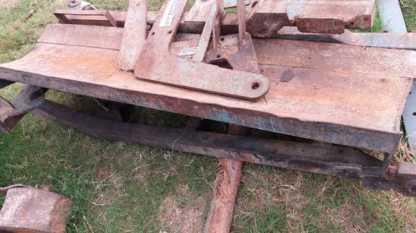 ชุดดันหน้า cmt ใส่รถไถฟอร์ด