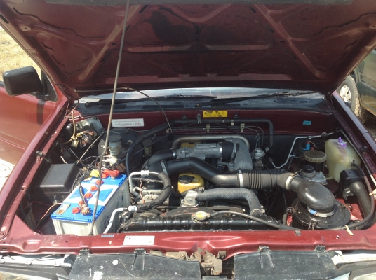 ขายคู่ค่ะ อีซุสุ ดราก้อนอายปี2000 กับ1998 เครื่องดีเซล2,500 พวงมาลัยพาวเวอร์ ราคาต่อรองได้