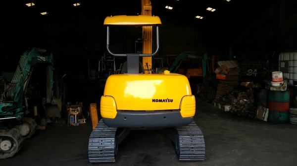 ขาย รถขุด KOMATSU รุ่น PC45-1- มือสองญี่ปุ่น แทรกเหล็ก สลักแน่น คอนโทรลสั้น ปั้มนิ้ว มือถือ/LINE ID : 0818753444