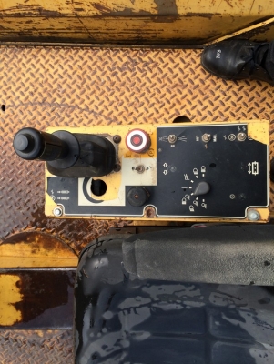 รถบดเบรคดาวน์ CAT CB534B ปี 2005 นำเข้าจากอเมริกา ถึงไทยแล้ว ราคาถูกครับ