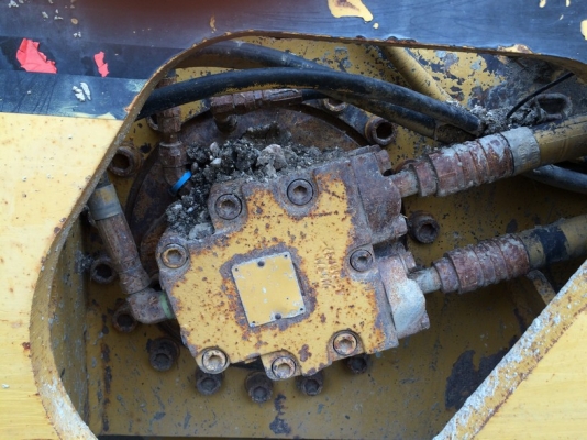 รถบดเบรคดาวน์ CAT CB534B ปี 2005 นำเข้าจากอเมริกา ถึงไทยแล้ว ราคาถูกครับ