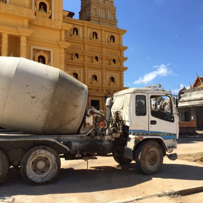 Isuzu deca 270 รถสิบล้อโม่ปูน หัวป่วยซ่อมได้คะ