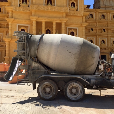 Isuzu deca 270 รถสิบล้อโม่ปูน หัวป่วยซ่อมได้คะ