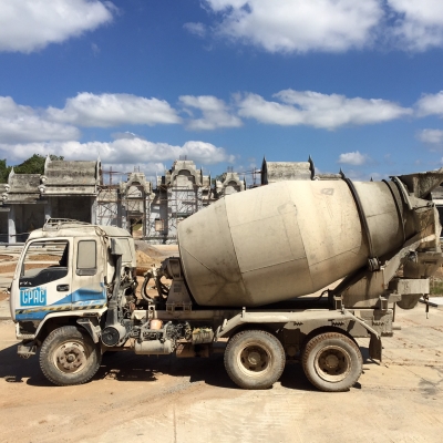 Isuzu deca 270 รถสิบล้อโม่ปูน หัวป่วยซ่อมได้คะ