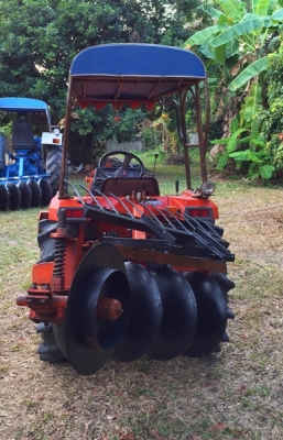 รถไถคูโบต้า รุ่น X-24,24 แรงม้า ขับเคลื่อน 4 ล้อ 4สูบ พวงมาลัยเพาเวอร์ รถไถญี่ปุ่นแท้ อุปกรณ์มี ดันหน้า ผานพรวน 4 แถมคราด แบตเตอร์รี่ใหม่ ปรับสภาพเรียบร้อย ราคาคุยกันได้ครับ