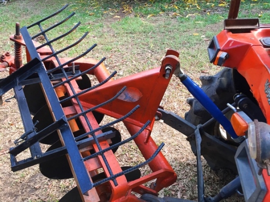 รถไถคูโบต้า รุ่น X-24,24 แรงม้า ขับเคลื่อน 4 ล้อ 4สูบ พวงมาลัยเพาเวอร์ รถไถญี่ปุ่นแท้ อุปกรณ์มี ดันหน้า ผานพรวน 4 แถมคราด แบตเตอร์รี่ใหม่ ปรับสภาพเรียบร้อย ราคาคุยกันได้ครับ