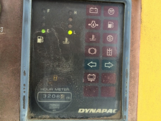 รถบดล้อยาง Hitachi RT200WT SN: 43009 ปี 1996 นำเข้าตรงจากญี่ปุ่น สภาพงามครับ