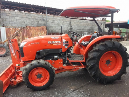 คูโบต้า L4708 4 WD ใบมีดดันหน้าตราช้าง ทำงาน 840 ชั่วโมง เล่มทะเบียนครบ