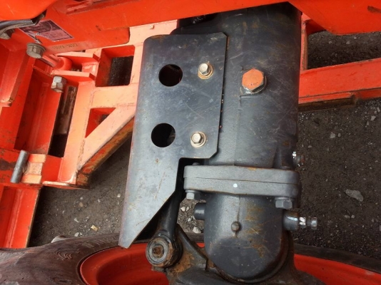 คูโบต้า L4708 4 WD ใบมีดดันหน้าตราช้าง ทำงาน 840 ชั่วโมง เล่มทะเบียนครบ