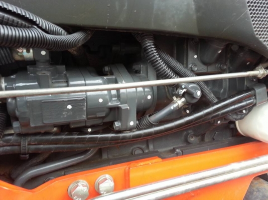 คูโบต้า L4708 4 WD ใบมีดดันหน้าตราช้าง ทำงาน 840 ชั่วโมง เล่มทะเบียนครบ