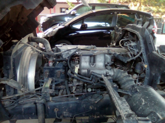 ขายรถ 6 ล้อดัมพ์ ISUZU Deca 205HP