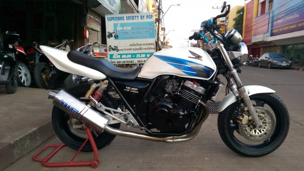ขายคับ HONDA CB400 ปี97เวอร์ชั่นS ท้ายเทค1 ท่อแต่ง แฮนด์บาร์ กันล้ม ไฟเลี้ยวแต่ง ยางเต็ม อินวอยส์ สรรพสามิตร ราคา 67500 บาท ส่งได้ทั่วไทยคับ สนใจติดต่อ 081-0578282 FACEBOOK ชาญณรงค์ ป๊อป ชัยอมฤต ไอดีไลน์ POPBIGBIKESAKON คับ สนใจรถสวย ถูก ดี ต้อง POP BIGBI