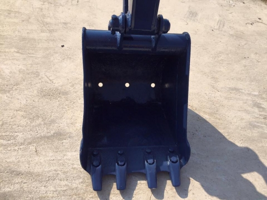 รถขุด KOMATSU PC30-6 นำเข้า ทำสีใหม่ มือสองญี่ปุ่น