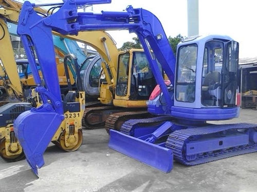 KOMATSU PC 75uu -2