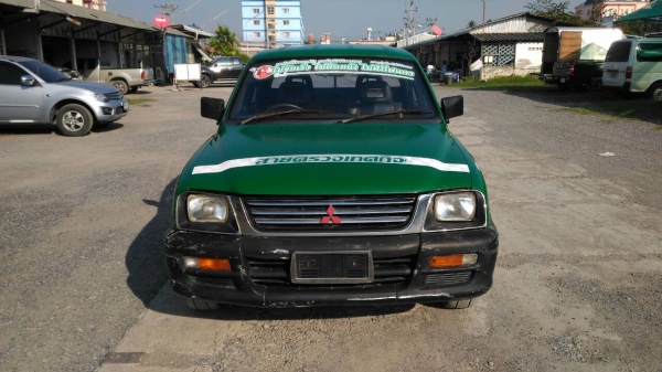 มิตซูบิชิ L200 สตาด้า 4ประตู มิตซูบิชิ L200 สตาด้า 4ประตู