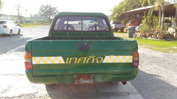 มิตซูบิชิ L200 สตาด้า 4ประตู มิตซูบิชิ L200 สตาด้า 4ประตู