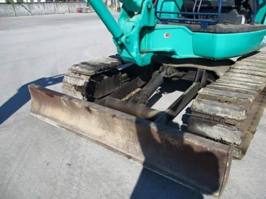 ขายรถขุด ยี่ห้อ: KOMATSU  รุ่น: PC40R-8 รถเก่านอกแท้ มีเอกสารใบอินวอย รถไม่เคยใช้งานในไทย สนใจติดต่อ: 099-907-9273กิ๊ฟ กมลชนก