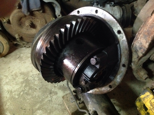 ขายเฟืองท้ายลิมิเต็ดปาเจโร่ ไทรทัน สตราด้า