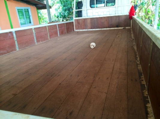 ขายด่วน รถหกล้อ  ISUZU NPR 130  ปี 49 รถสภาพดีมาก  พร้อมใช้งาน เอกสารพร้อม