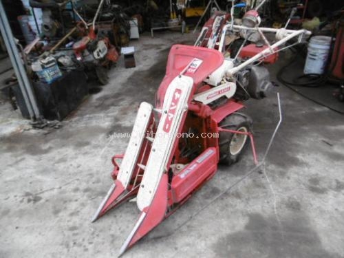รถเกี่ยวข้าวเดินตาม  YANMAR   L300 รหัสสินค้า : 80803392  เพิ่มเติมที่ www.nihonmono.com