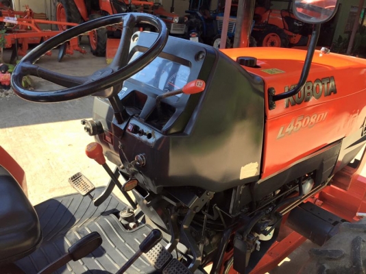 ขายรถไถKubota L4508DI (4WD) พร้อมใบมีดหน้าและผานบุกเบิกช้าง รถพร้อมใช้งาน ขายรถไถKubota L4508DI (4WD) พร้อมใบมีดหน้าและผานบุกเบิกช้าง รถพร้อมใช้งาน