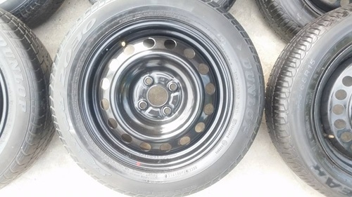 ขายล้อกะทะTOYOTA ขอบ15 4 รู100 พร้อมยางฝาครอบ 4  ล้อ