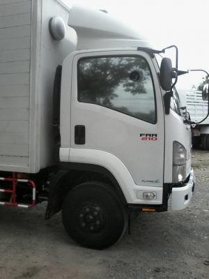 ขาย6ล้อFRR210 หัวตึก ยูโร3 จดปี54ตู้แห้งสวยๆยาว5.50เมตร ขาย6ล้อFRR210 หัวตึก ยูโร3 จดปี54ตู้แห้งสวยๆยาว5.50เมตร