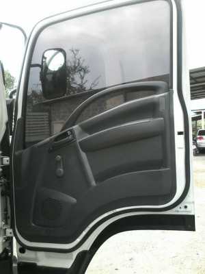 ขาย6ล้อFRR210 หัวตึก ยูโร3 จดปี54ตู้แห้งสวยๆยาว5.50เมตร ขาย6ล้อFRR210 หัวตึก ยูโร3 จดปี54ตู้แห้งสวยๆยาว5.50เมตร