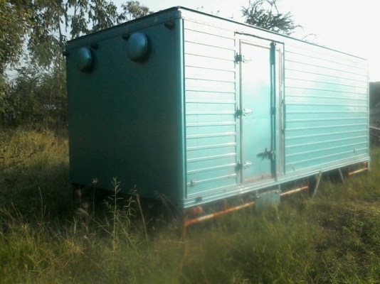 ตู้แห้งยกลงจากMega FC4J ยาว5.70เมตร พื้นเหล็กสภาพสวย