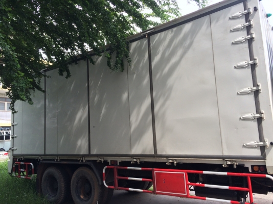 ขายตู้ 7.50 ม.  สภาพนางฟ้า.  สนใจติดต่อ. 0860811872