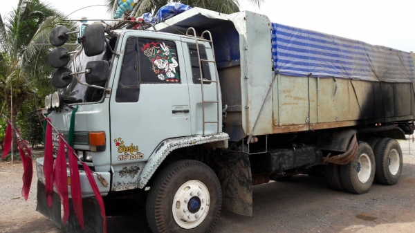 สิบล้อ อีซุชุ FXZ23NFY 240นางฟ้า สโลส 2เพาใหญ่ สภาพสวยเดิมๆพร้อมใช้ เล่มทะเบียนพร้อมโอน