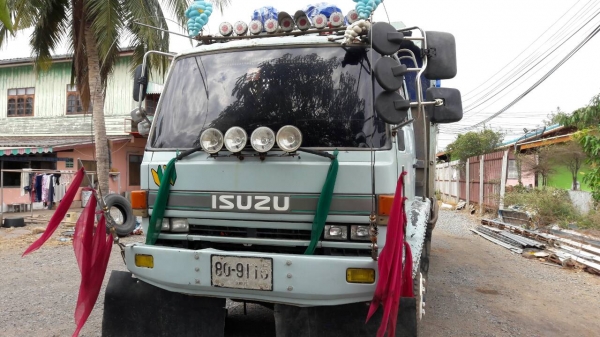 สิบล้อ อีซุชุ FXZ23NFY 240นางฟ้า สโลส 2เพาใหญ่ สภาพสวยเดิมๆพร้อมใช้ เล่มทะเบียนพร้อมโอน สิบล้อ อีซุชุ FXZ23NFY 240นางฟ้า สโลส 2เพาใหญ่ สภาพสวยเดิมๆพร้อมใช้ เล่มทะเบียนพร้อมโอน