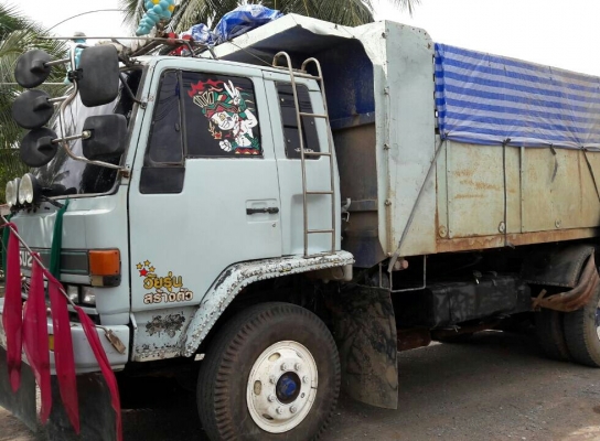 สิบล้อ อีซุชุ FXZ23NFY 240นางฟ้า สโลส 2เพาใหญ่ สภาพสวยเดิมๆพร้อมใช้ เล่มทะเบียนพร้อมโอน สิบล้อ อีซุชุ FXZ23NFY 240นางฟ้า สโลส 2เพาใหญ่ สภาพสวยเดิมๆพร้อมใช้ เล่มทะเบียนพร้อมโอน