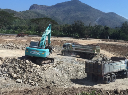 ขายรถขุด KOBELCO SUPER YN-12