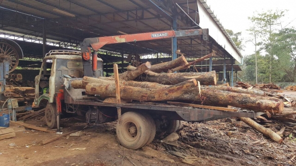 ขายตามสภาพ 6 ล้อ HINO KM310 ติดเครน TADANO 2.9 ตัน 2 ปลอก รถใช้งานได้ปกติ เอกสารเล่มทะเบียนมีครบ ขายตามสภาพ 6 ล้อ HINO KM310 ติดเครน TADANO 2.9 ตัน 2 ปลอก รถใช้งานได้ปกติ เอกสารเล่มทะเบียนมีครบ