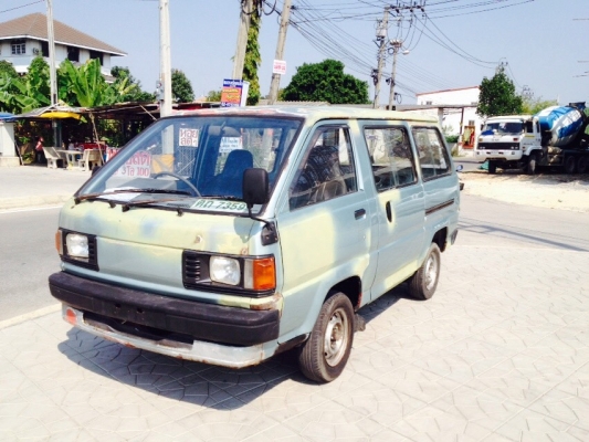 ขายถูกรถตู้ TOYOTA เล็กกระทัดรัด คล่องตัว หายากปี 92 เครื่องดีมากๆ สตาร์ททีเดียวติด รถไม่ผุ ทะเบียนพร้อมโอน ภาษีขาดต้องจดใหม่ปีละ 750 บาท ทะเบียนบรรทุกครับ พร้อมขับขายของตลาดนัดเลย ขาย 44,000 บาท ติดต่อคุณเอ๋ 092-6356419