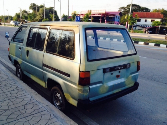 ขายถูกรถตู้ TOYOTA เล็กกระทัดรัด คล่องตัว หายากปี 92 เครื่องดีมากๆ สตาร์ททีเดียวติด รถไม่ผุ ทะเบียนพร้อมโอน ภาษีขาดต้องจดใหม่ปีละ 750 บาท ทะเบียนบรรทุกครับ พร้อมขับขายของตลาดนัดเลย ขาย 44,000 บาท ติดต่อคุณเอ๋ 092-6356419