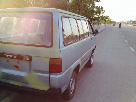 ขายถูกรถตู้ TOYOTA เล็กกระทัดรัด คล่องตัว หายากปี 92 เครื่องดีมากๆ สตาร์ททีเดียวติด รถไม่ผุ ทะเบียนพร้อมโอน ภาษีขาดต้องจดใหม่ปีละ 750 บาท ทะเบียนบรรทุกครับ พร้อมขับขายของตลาดนัดเลย ขาย 44,000 บาท ติดต่อคุณเอ๋ 092-6356419