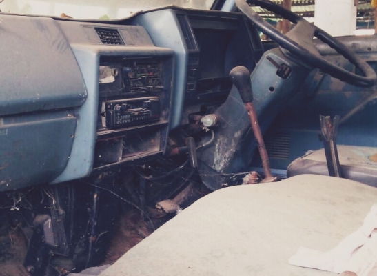 ISUZU TL 100 HP 4BC2 รถบรรทุกหกล้อ กระบะคอกเหล็กเหล็กความยาว 4.30 เมตรสภาพสวยพร้อมบรรทุกได้เลย วางหัวอีซูซุ NKR 110 ภายในเก๋งคอนโซลครบพร้อม พวงมาลัยธรรมดา เกียร์ยาว เครื่องยนต์แรงดีไม่แตกเยิ้ม ช่วงล่างคัชซีมีบวมตรงกลางเล็กน้อยครับแต่พร้อมใช้งานได้เลย ยาง ISUZU TL 100 HP 4BC2 รถบรรทุกหกล้อ กระบะคอกเหล็กเหล็กความยาว 4.30 เมตรสภาพสวยพร้อมบรรทุกได้เลย วางหัวอีซูซุ NKR 110 ภายในเก๋งคอนโซลครบพร้อม พวงมาลัยธรรมดา เกียร์ยาว เครื่องยนต์แรงดีไม่แตกเยิ้ม ช่วงล่างคัชซีมีบวมตรงกลางเล็กน้อยครับแต่พร้อมใช้งานได้เลย ยาง