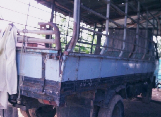 ISUZU TL 100 HP 4BC2 รถบรรทุกหกล้อ กระบะคอกเหล็กเหล็กความยาว 4.30 เมตรสภาพสวยพร้อมบรรทุกได้เลย วางหัวอีซูซุ NKR 110 ภายในเก๋งคอนโซลครบพร้อม พวงมาลัยธรรมดา เกียร์ยาว เครื่องยนต์แรงดีไม่แตกเยิ้ม ช่วงล่างคัชซีมีบวมตรงกลางเล็กน้อยครับแต่พร้อมใช้งานได้เลย ยาง ISUZU TL 100 HP 4BC2 รถบรรทุกหกล้อ กระบะคอกเหล็กเหล็กความยาว 4.30 เมตรสภาพสวยพร้อมบรรทุกได้เลย วางหัวอีซูซุ NKR 110 ภายในเก๋งคอนโซลครบพร้อม พวงมาลัยธรรมดา เกียร์ยาว เครื่องยนต์แรงดีไม่แตกเยิ้ม ช่วงล่างคัชซีมีบวมตรงกลางเล็กน้อยครับแต่พร้อมใช้งานได้เลย ยาง