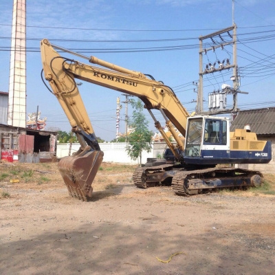 ขายรถแบคโฮ KOMATSU PC300-3 เอกสารอินวอย ราคา 650000