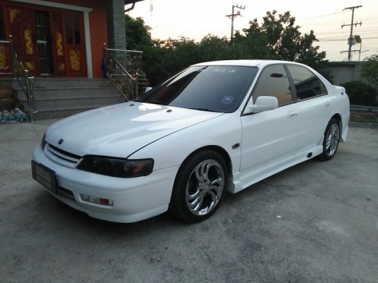 HONDA ACCORD 95 2.2 EXI สีขาว HONDA ACCORD 95 2.2 EXI สีขาว