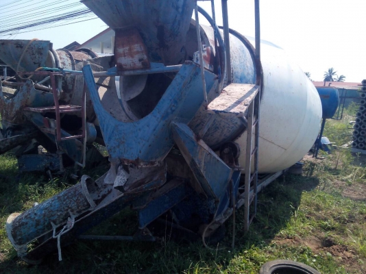 ขายชุดโม่ปูนใส่กับรถ 10 ล้อ LT 7 คิวกับ 5 คิว ราคา 200000